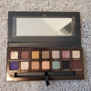 Anastasia Beverly Hills Self Made eyeshadow